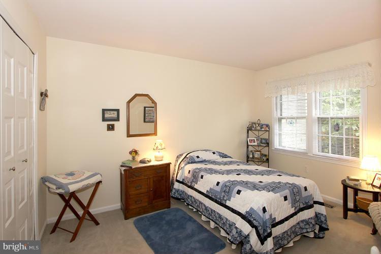 2182 Greenkeepers Court Reston, VA 20191 - Photo 20 of 29 Bedroom