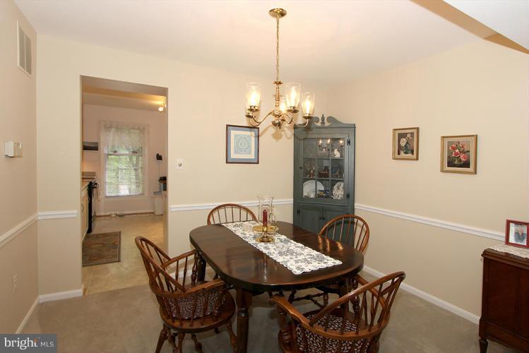2182 Greenkeepers Court Reston, VA 20191 - Photo 8 of 29 Dining Room