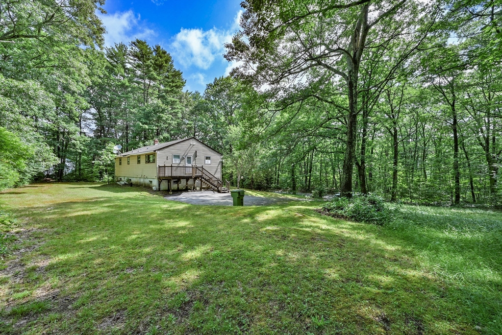151 Baker Pond Road Dudley, MA 01571 - Photo 8 of 33