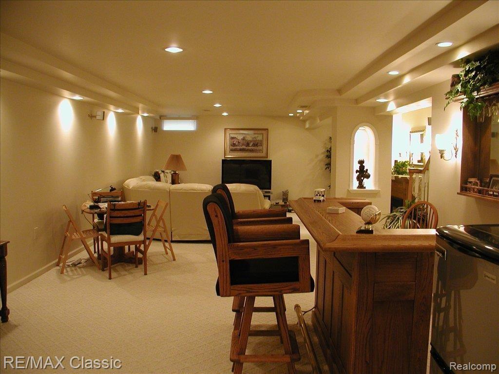 406 Lone Tree Road Highland, MI 48357 - Photo 15 of 24 406 Lone Tree (26)