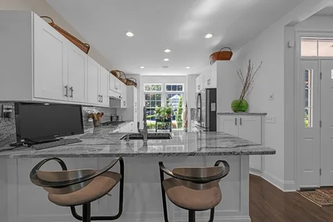 $619,000 | 10 High Pine Circle, Unit 10, Wilbraham, MA 01095