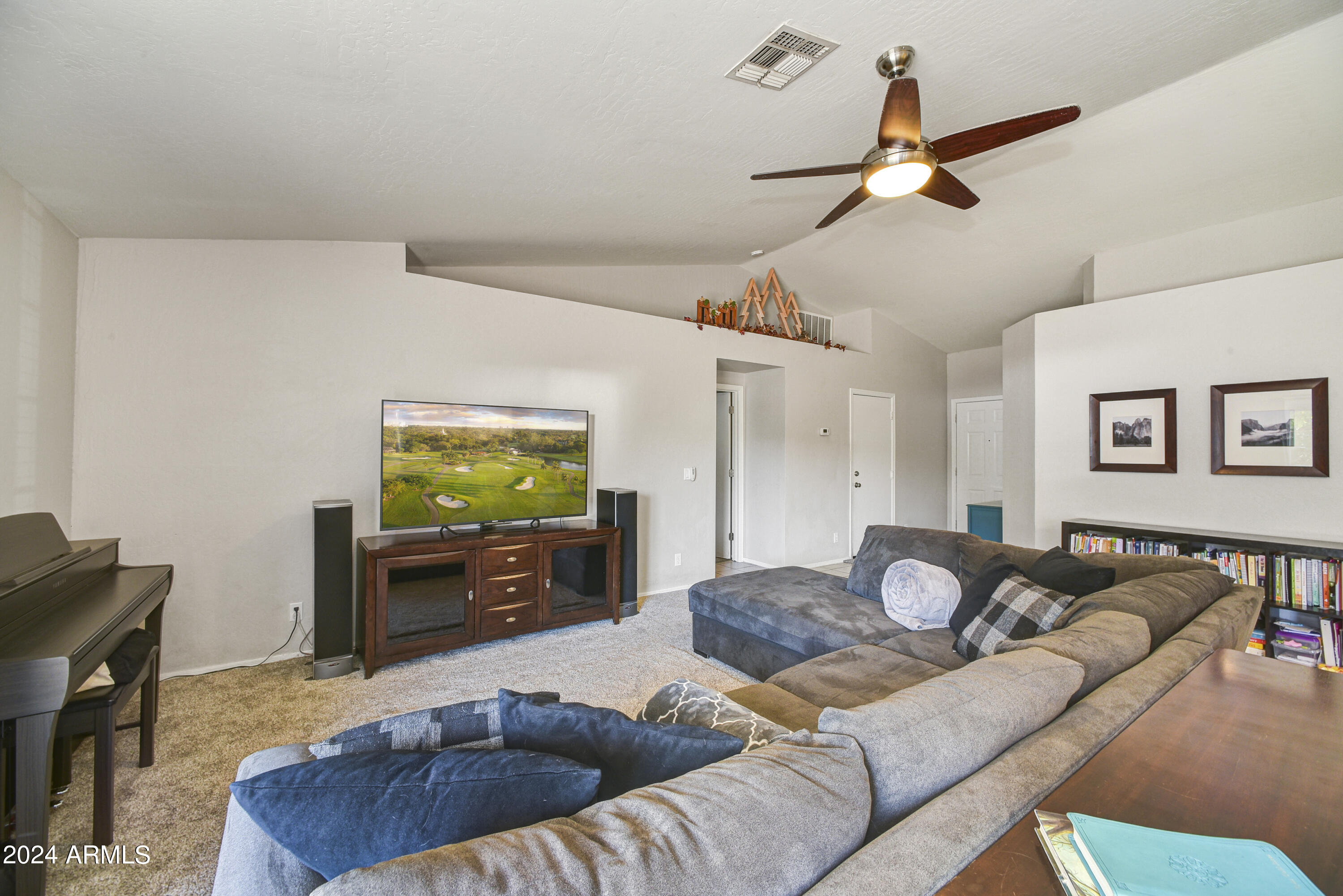 2073 East Ranch Court Gilbert, AZ 85296 - Photo 4 of 24 MD1_1952_3_4_5_6 copy