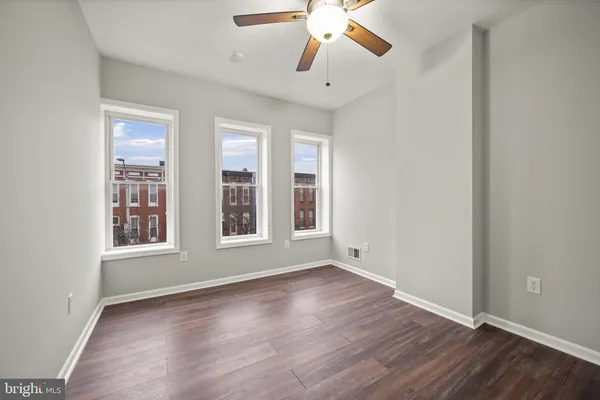 $1,700 | 420 North Collington Avenue, Baltimore, MD 21231