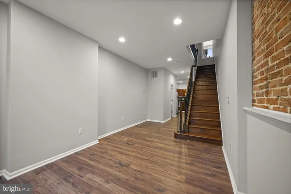 $1,700 | 420 North Collington Avenue, Baltimore, MD 21231