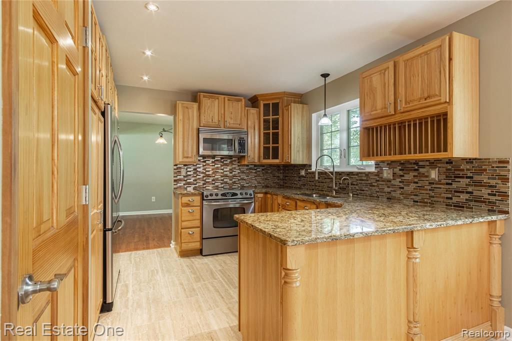 32601 West 13 Mile Road Farmington Hills, MI 48334 - Photo 13 of 53