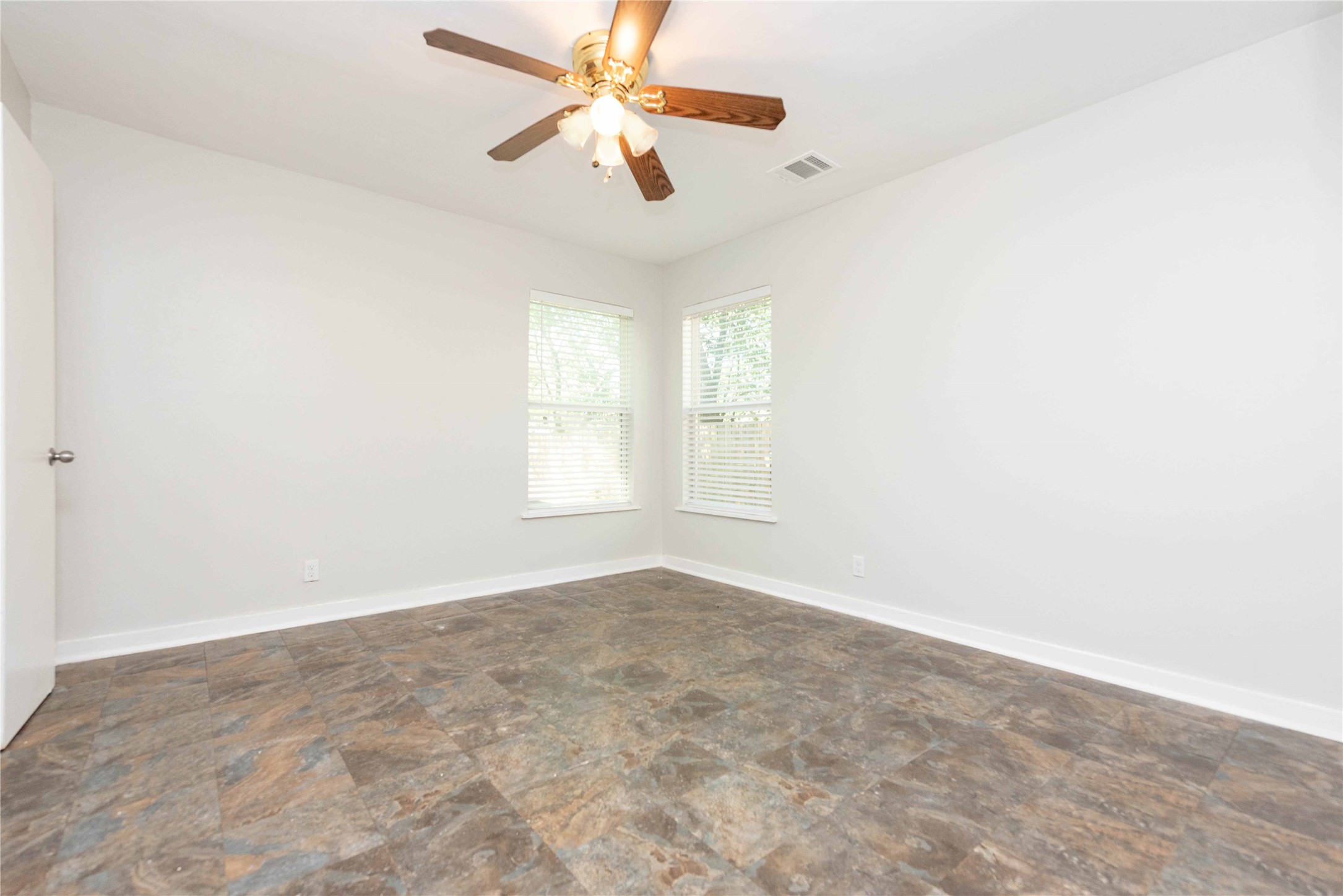 1013 East 10th Street Austin, TX 78702 - Photo 9 of 16