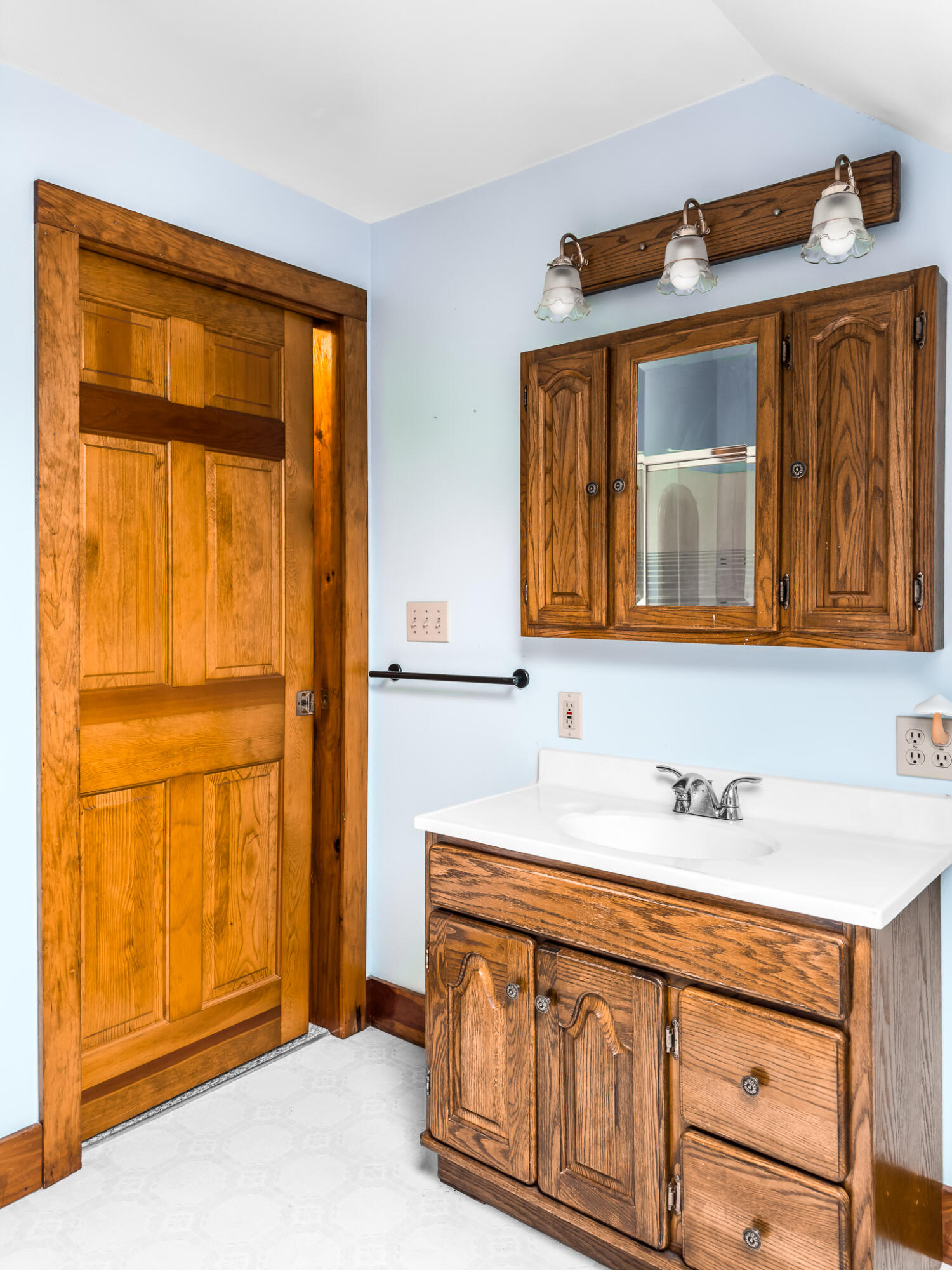 427 Old Belgrade Road Augusta, ME 04330 - Photo 22 of 37 Augusta Interiors-22