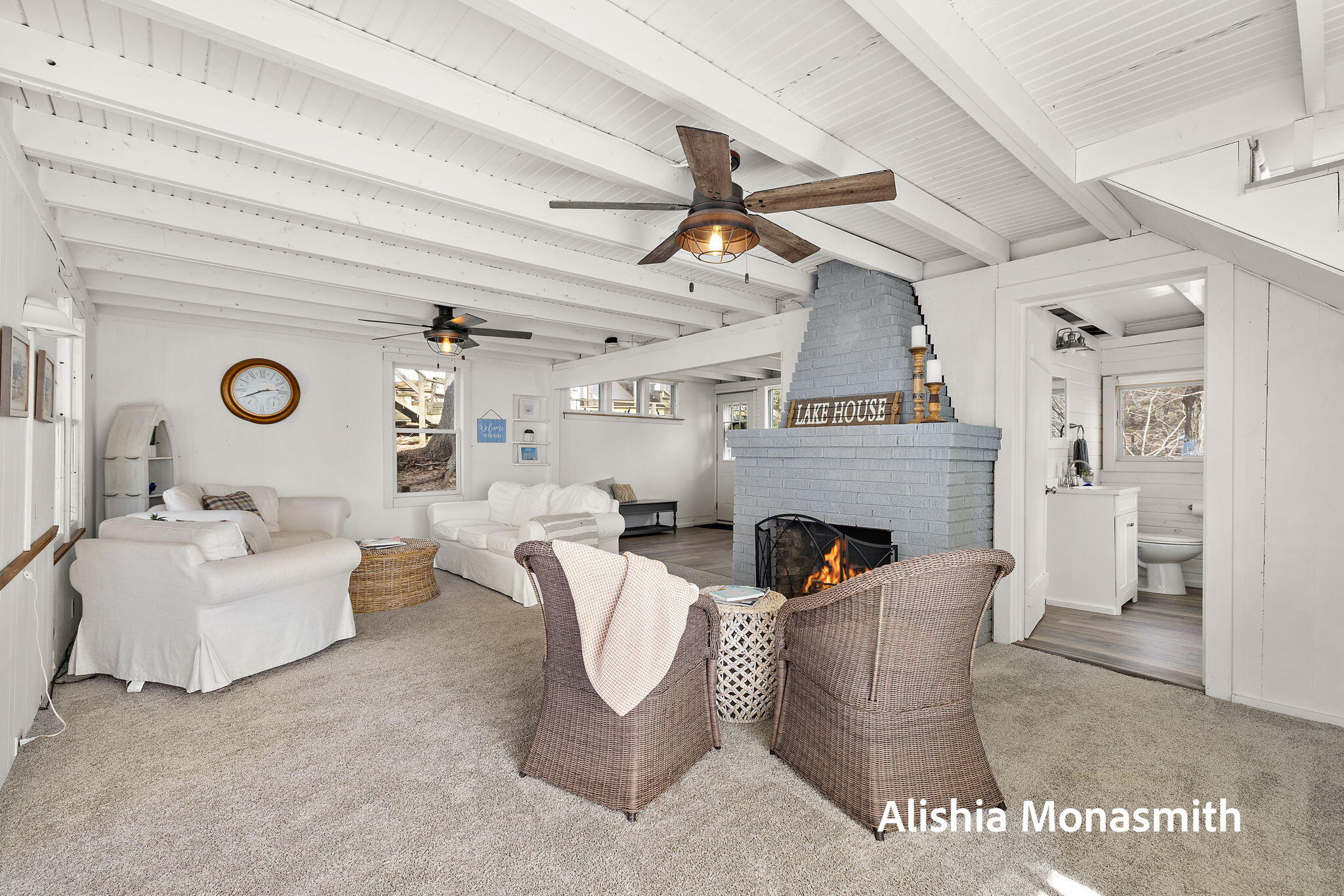 15058 Stickney Ridge Road Grand Haven, MI 49417 - Photo 12 of 61 21-web-or-mls-2R9A3014 (2)