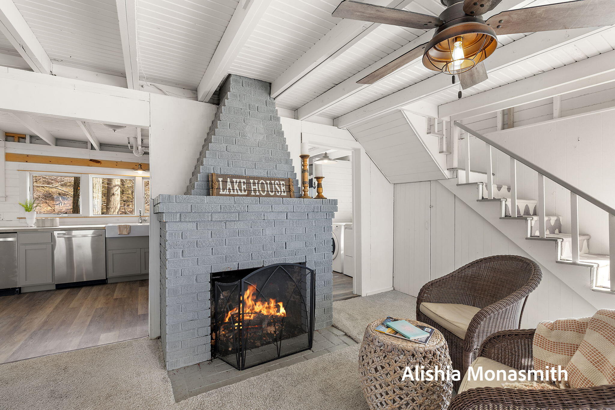 15058 Stickney Ridge Road Grand Haven, MI 49417 - Photo 13 of 61 23-web-or-mls-2R9A3155