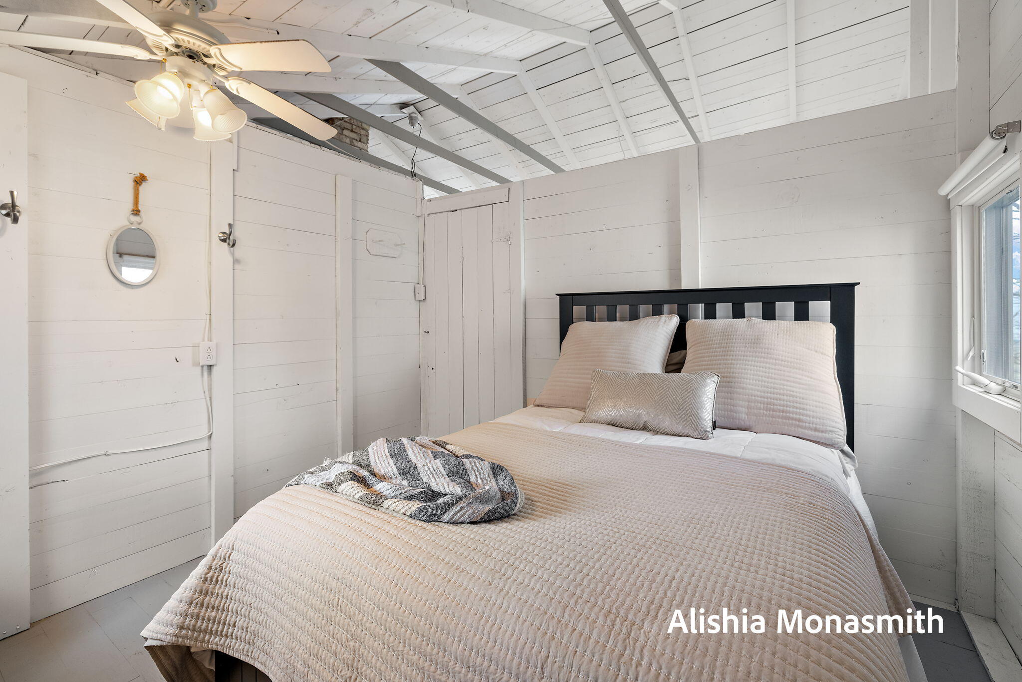 15058 Stickney Ridge Road Grand Haven, MI 49417 - Photo 41 of 61 17-web-or-mls-2R9A2959