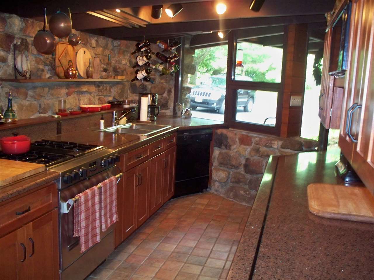 5437 County Road Z Spring Green, WI 53588 - Photo 5 of 23
