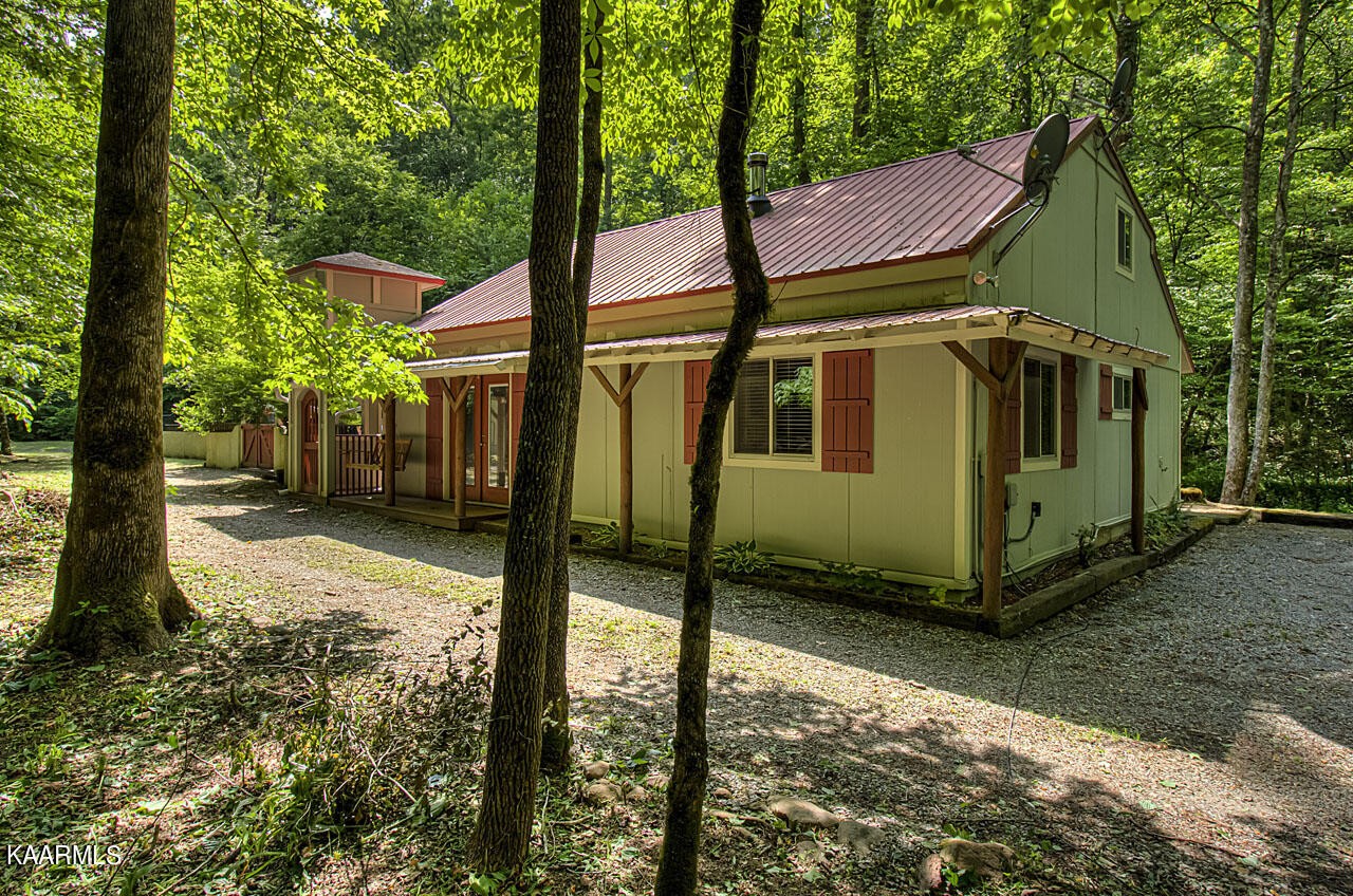 5041 Mathis Branch Road Cosby, TN 37722 - Photo 40 of 43 Gallery Image 40