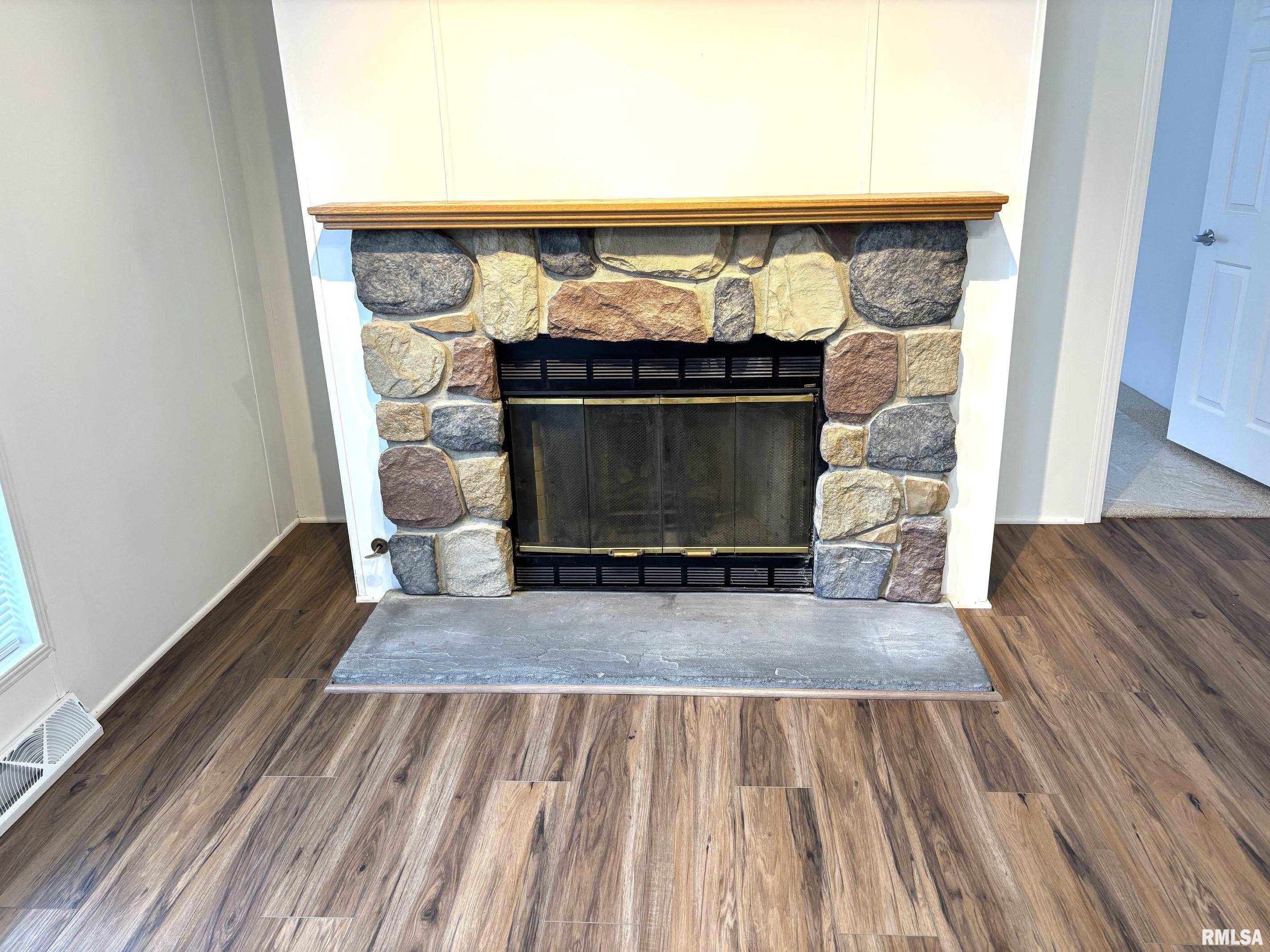 2800 Vía Rosso, Unit 73 Springfield, IL 62703 - Photo 15 of 43