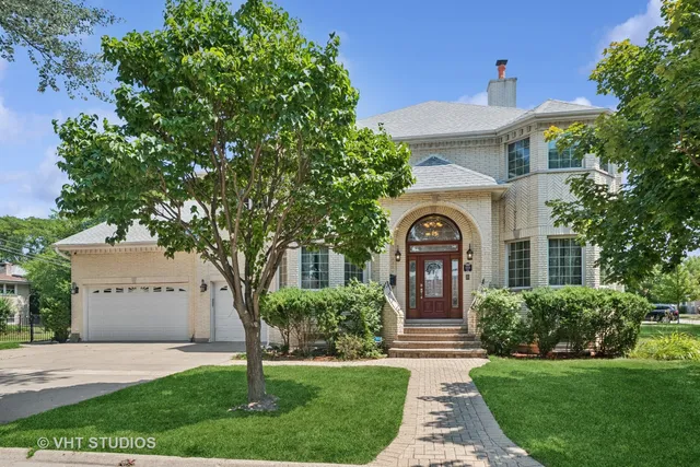 $1,399,000 | 4858 West Chase Avenue, Lincolnwood, IL 60712