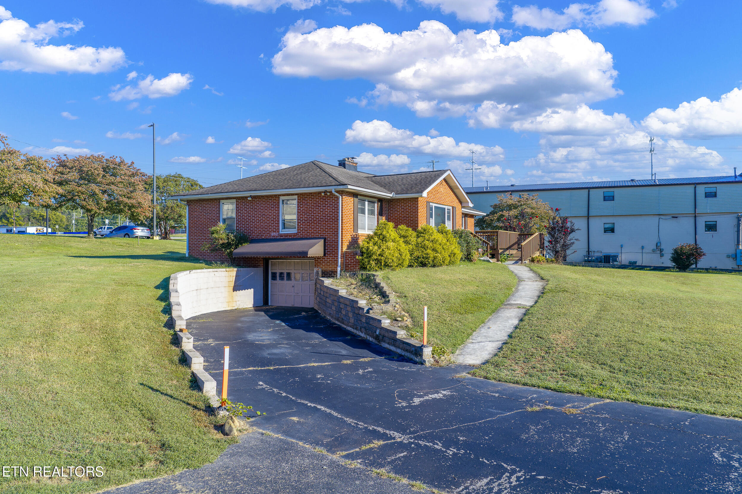 112 McMahan Road Seymour, TN 37865 - Photo 32 of 35 DJI_20260928052040_0414_D
