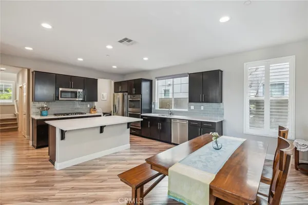 $5,300 | 123 Sparrow, Irvine, CA 92618