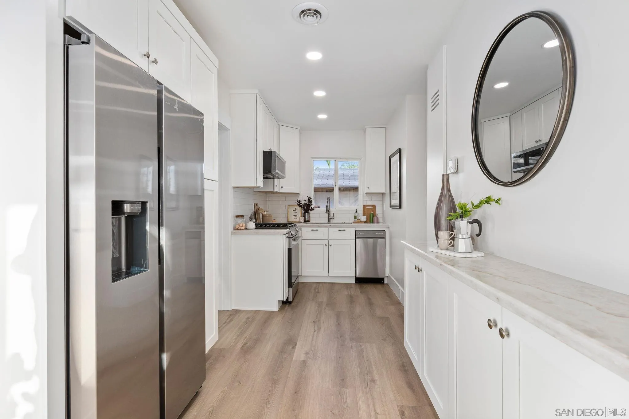 9428 Prospect Avenue Santee, CA 92071 - Photo 8 of 23