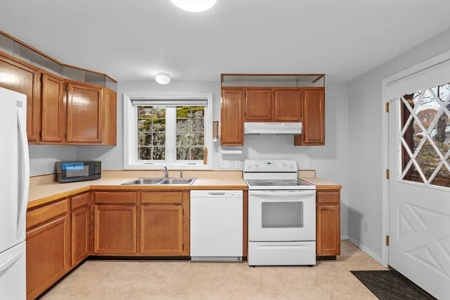 $549,000 | 27 Bradford Terrace, Lynn, MA 01905