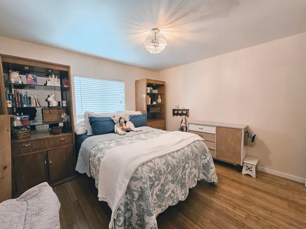 $215,000 | 5346 Clippert Street, Dearborn Heights, MI 48125