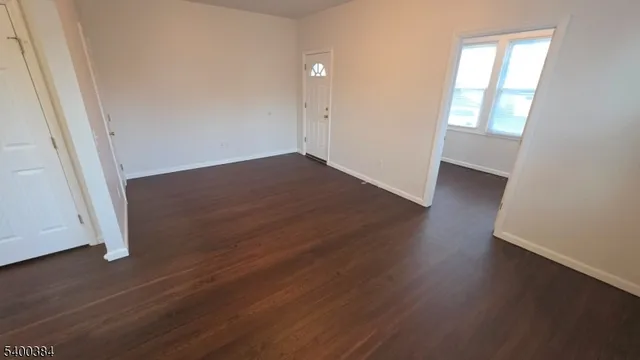 $2,650 | 688 Bloomfield Avenue, Unit 1, Nutley, NJ 07110