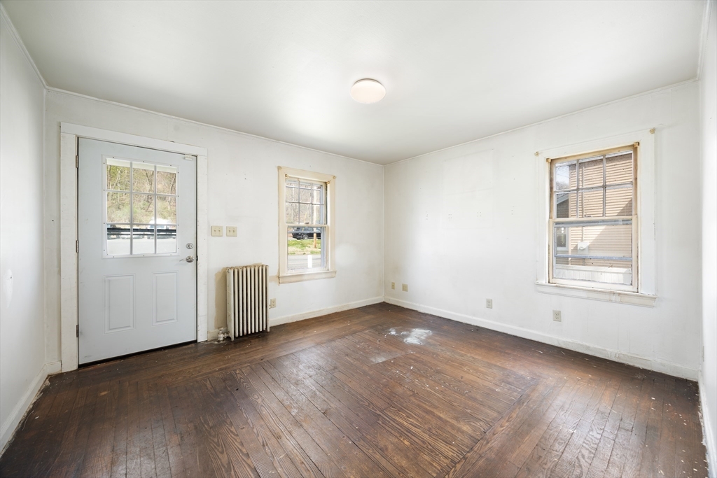 964 Main Street Holyoke, MA 01040 - Photo 16 of 31