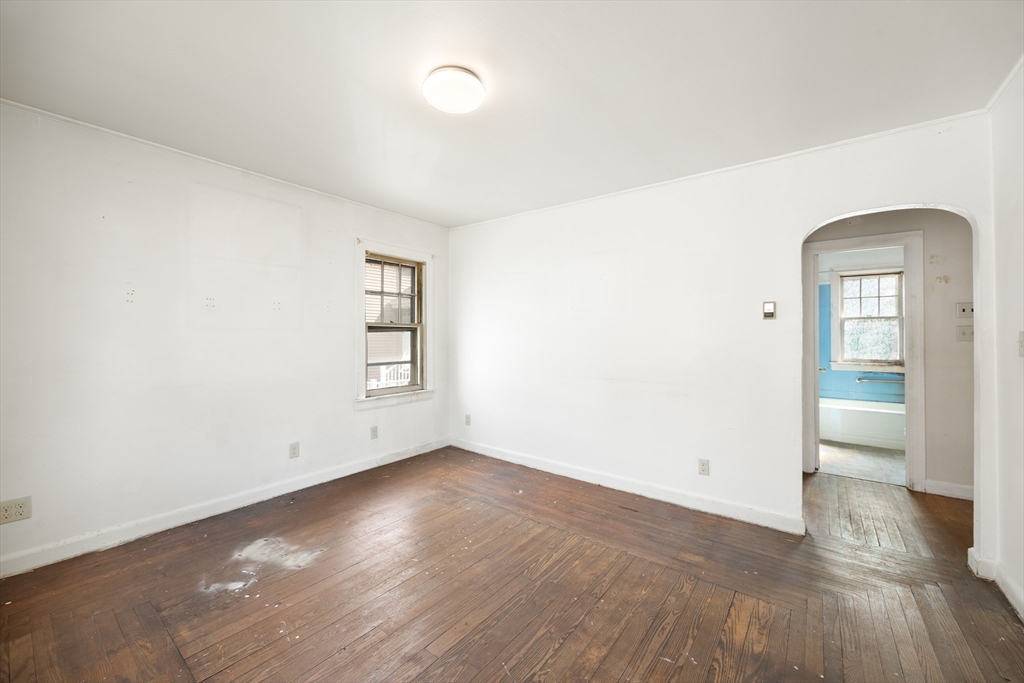 964 Main Street Holyoke, MA 01040 - Photo 17 of 31