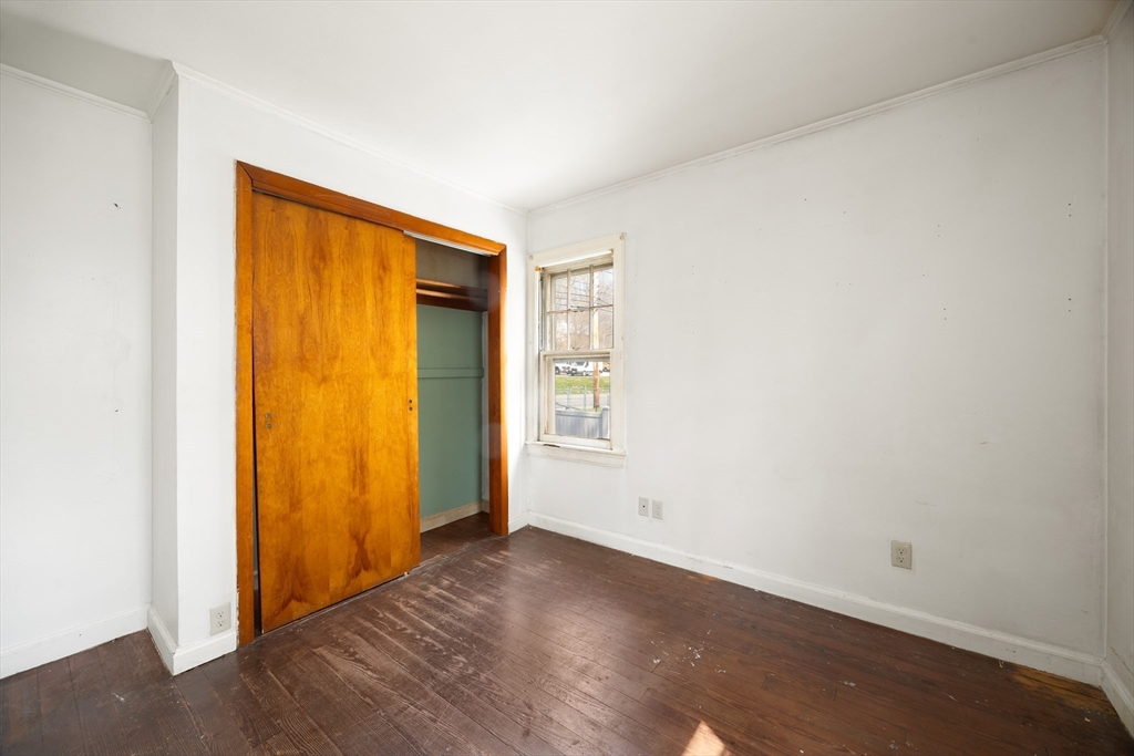 964 Main Street Holyoke, MA 01040 - Photo 23 of 31