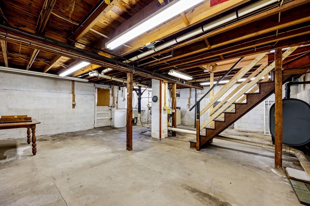 964 Main Street Holyoke, MA 01040 - Photo 28 of 31