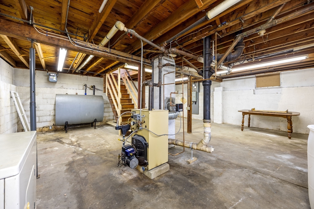 964 Main Street Holyoke, MA 01040 - Photo 30 of 31