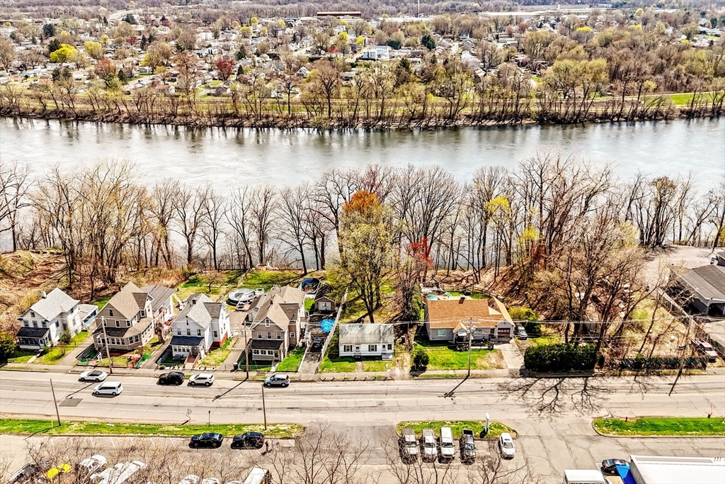 964 Main Street Holyoke, MA 01040 - Photo 3 of 31