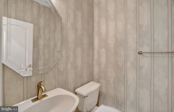 $5,800 | 7907 Turncrest Drive, Potomac, MD 20854