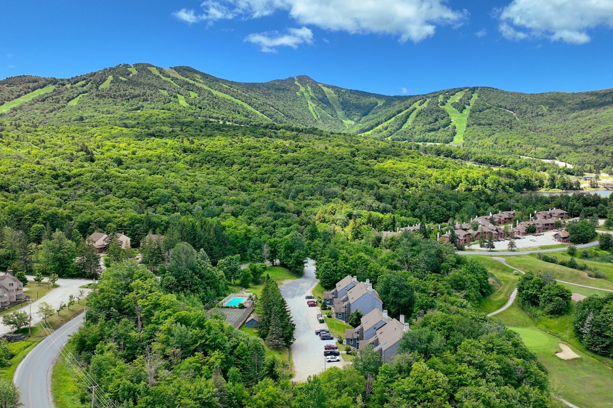695 East Mountain Road, Unit D4 Killington, VT 05751 - Photo 33 of 40 Gallery Image 33
