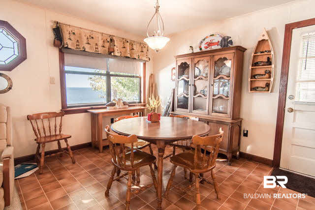 9701 Bay Road South Foley, AL 36535 - Photo 11 of 25 Dining area