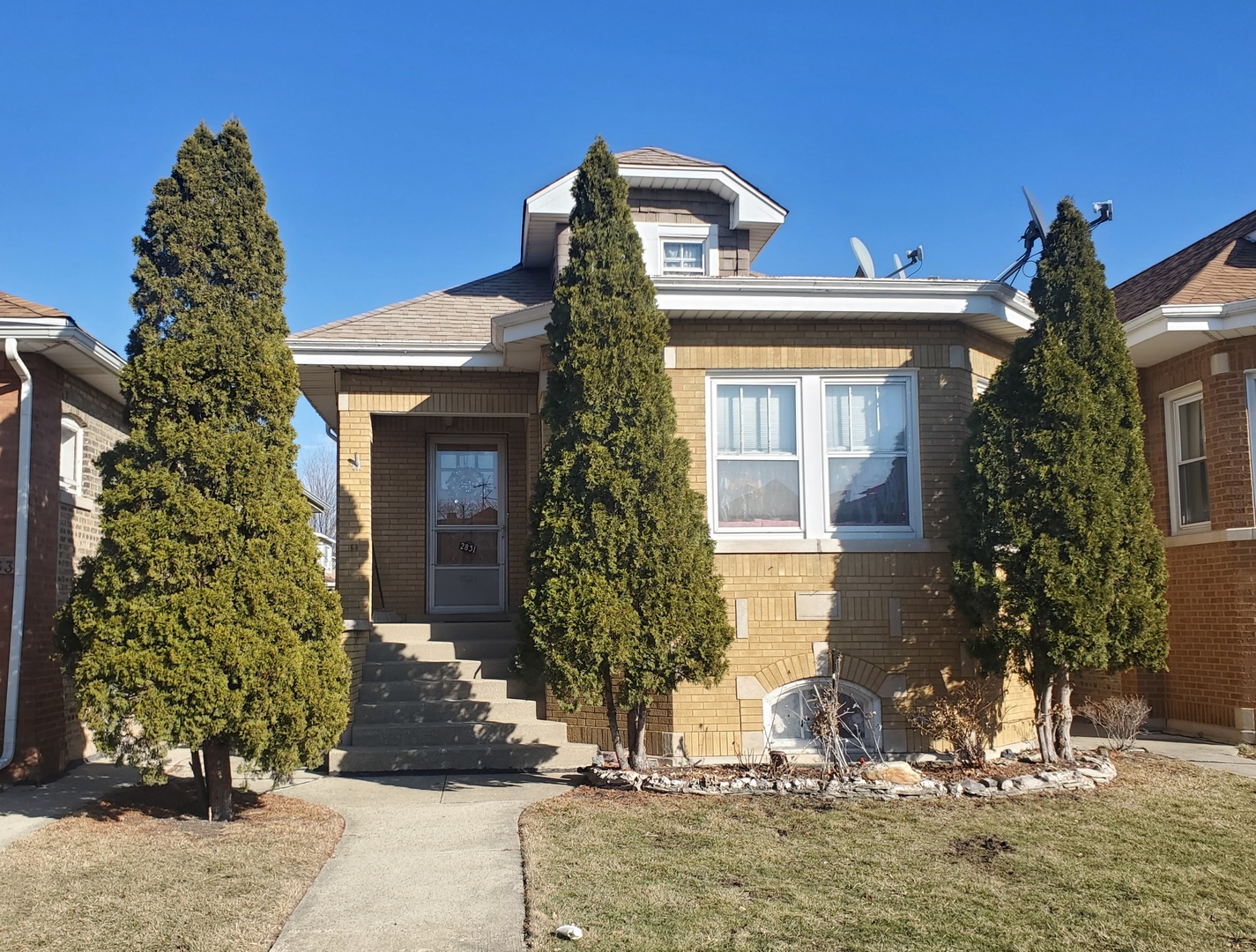 2831 North Linder Avenue Chicago, IL 60641 - Photo 1 of 39