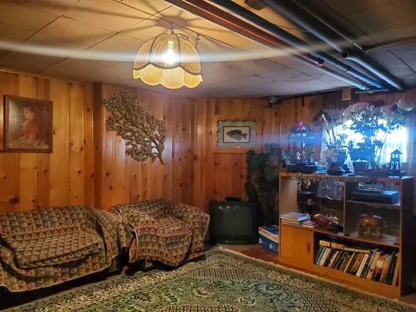 $385,000 | 2831 North Linder Avenue, Chicago, IL 60641