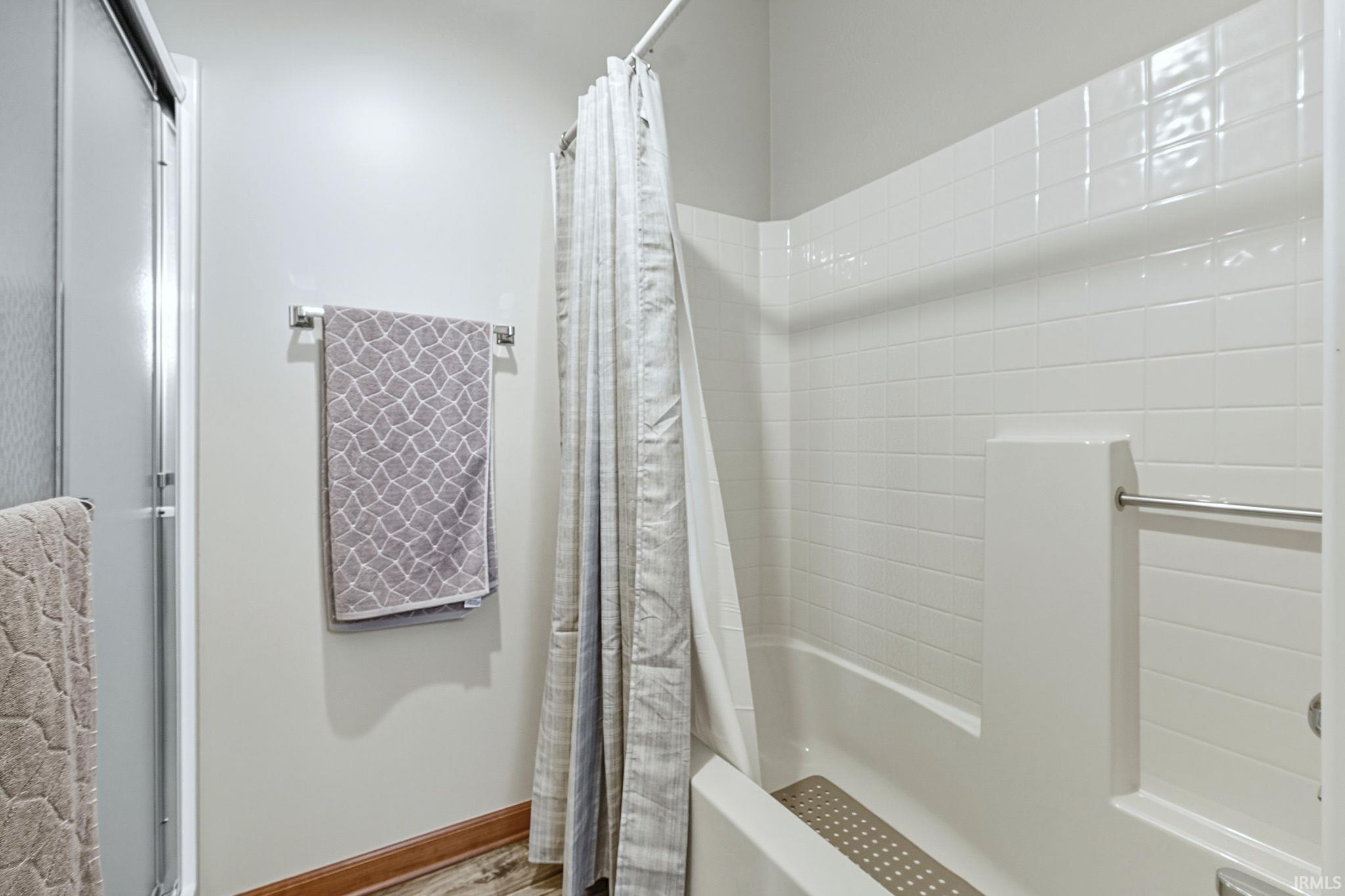 2017 Falcon Ridge Court Fort Wayne, IN 46845 - Photo 16 of 35