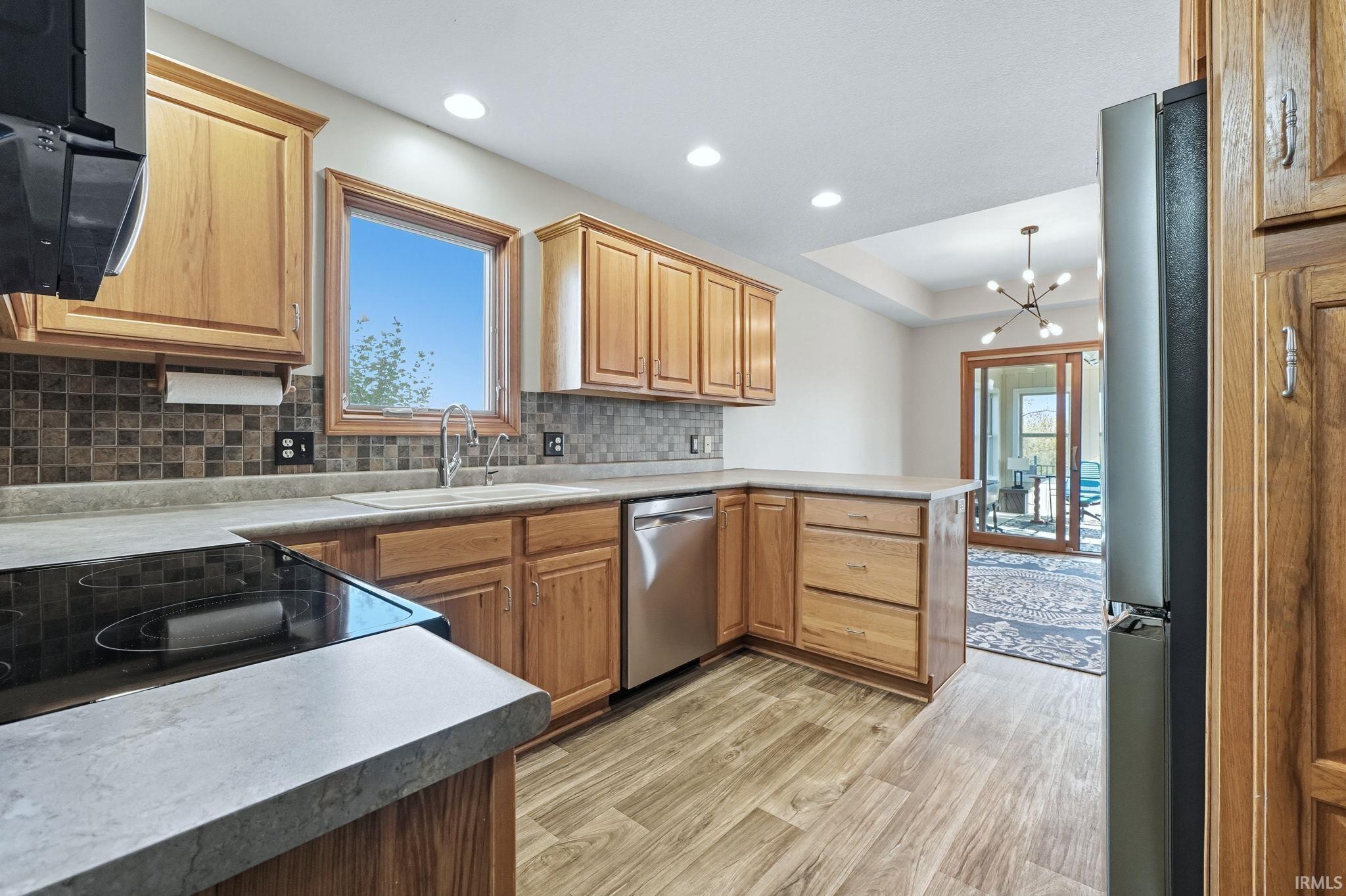 2017 Falcon Ridge Court Fort Wayne, IN 46845 - Photo 7 of 35