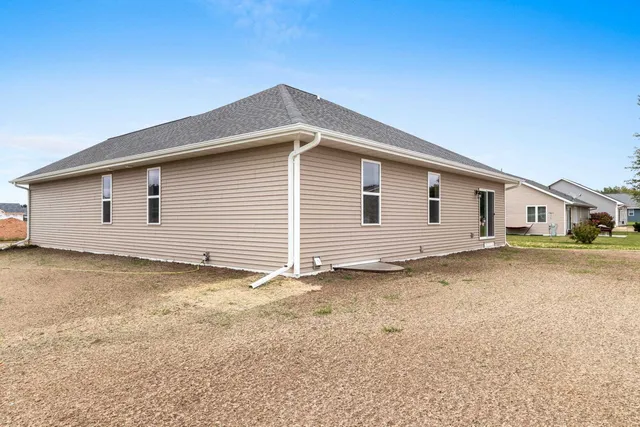 $358,900 | 1212 Northwood Drive, Seymour, WI 54165