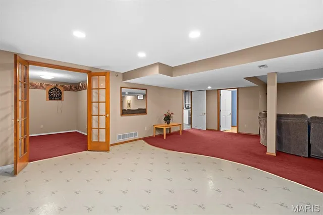 $329,900 | 160 Coventry Way, Highland, IL 62249