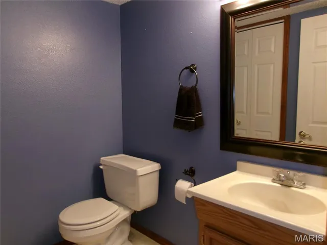 $329,900 | 160 Coventry Way, Highland, IL 62249