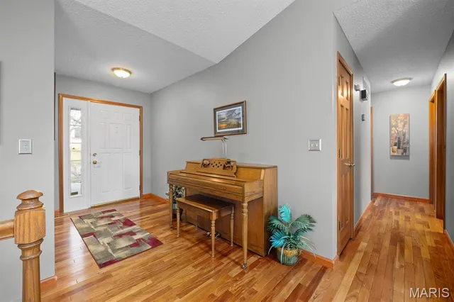 $329,900 | 160 Coventry Way, Highland, IL 62249