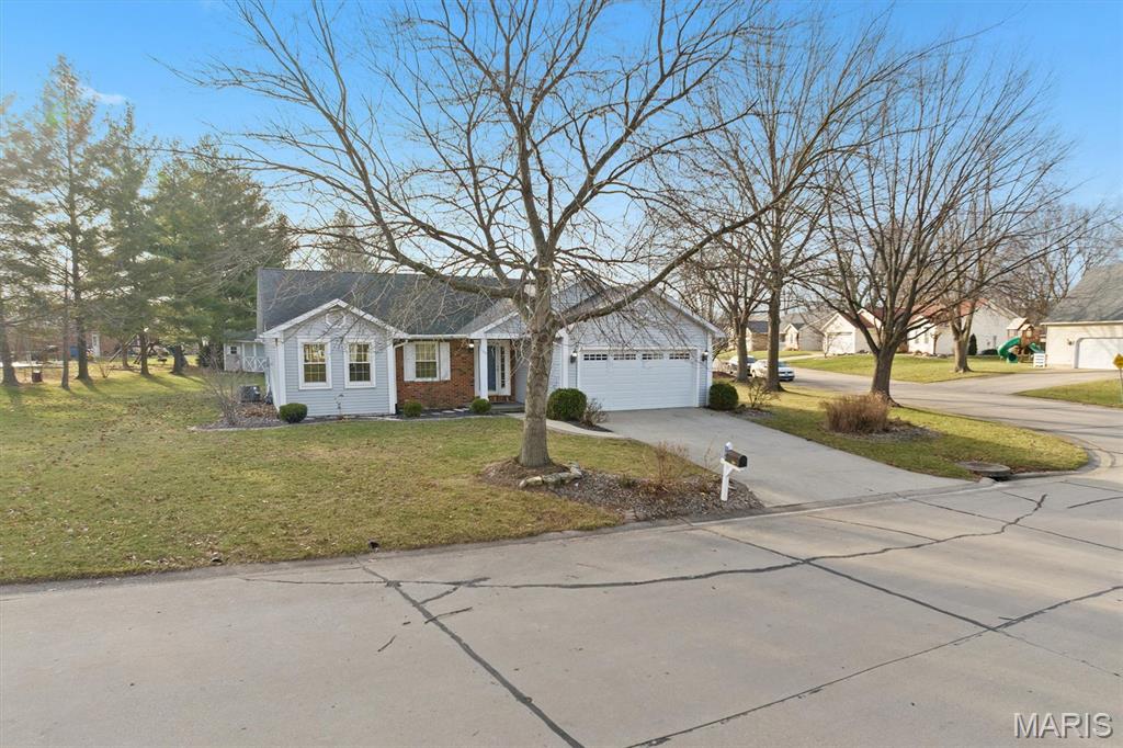 160 Coventry Way Highland, IL 62249 - Photo 33 of 36