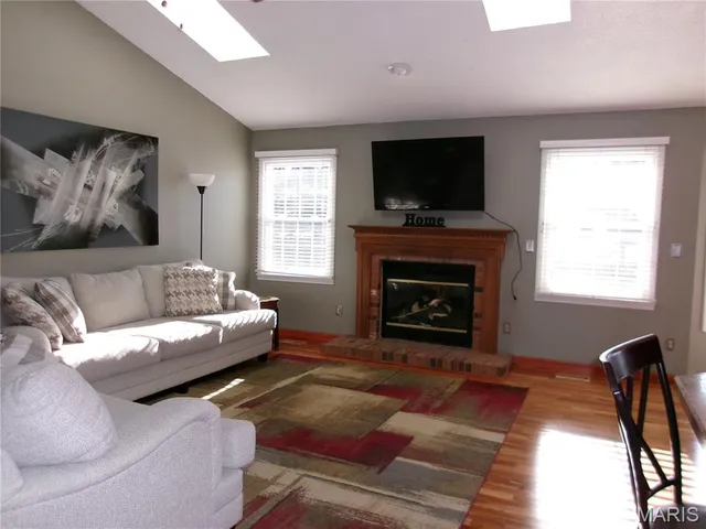 $329,900 | 160 Coventry Way, Highland, IL 62249