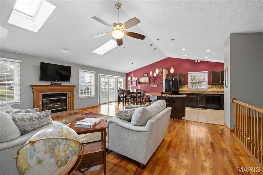 160 Coventry Way Highland, IL 62249 - Photo 7 of 36