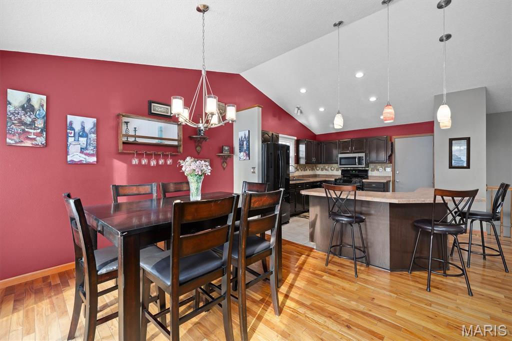 160 Coventry Way Highland, IL 62249 - Photo 8 of 36