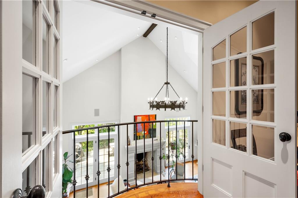 739 Chestnut Road Sewickley, PA 15143 - Photo 25 of 45 A special balcony overlooking the great room.