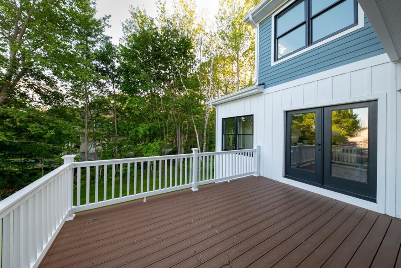 18 Cross Hill Road Cape Elizabeth, ME 04107 - Photo 2 of 29 OHearn_11622_P02_126685