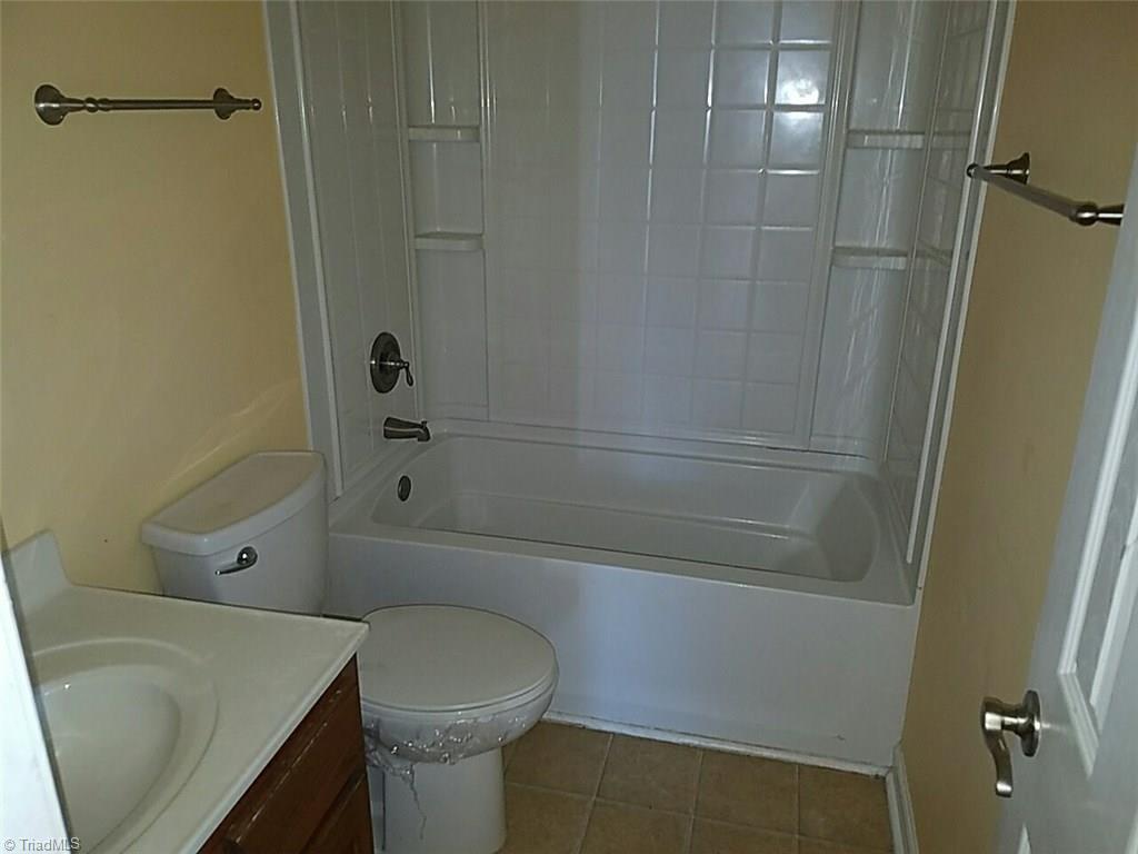 2104 Burton Run Road High Point, NC 27262 - Photo 6 of 7 Gallery Image 6