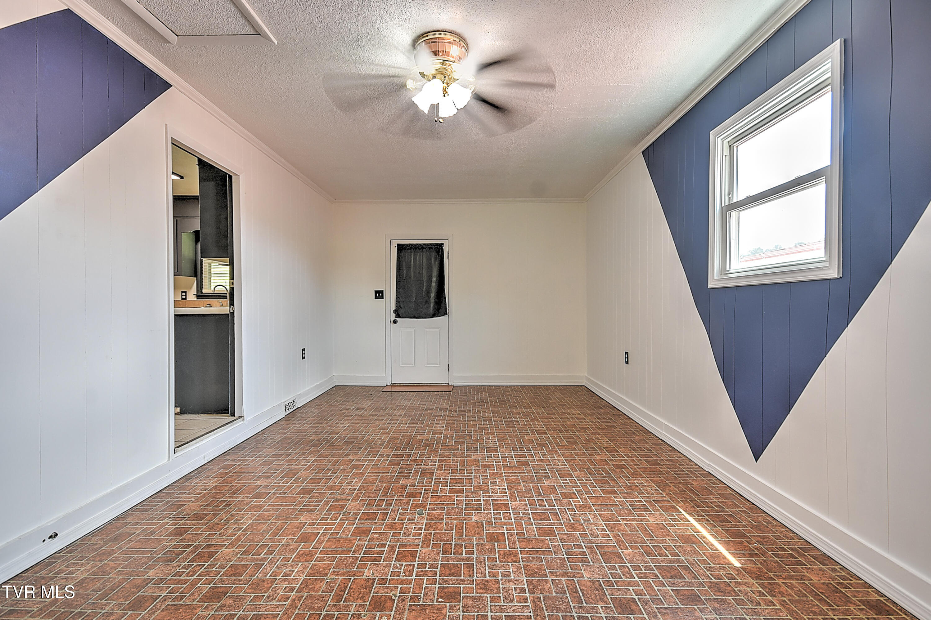 8822 Rich Valley Road Bristol, VA 24202 - Photo 30 of 49 8822 Rich Valley DA-18