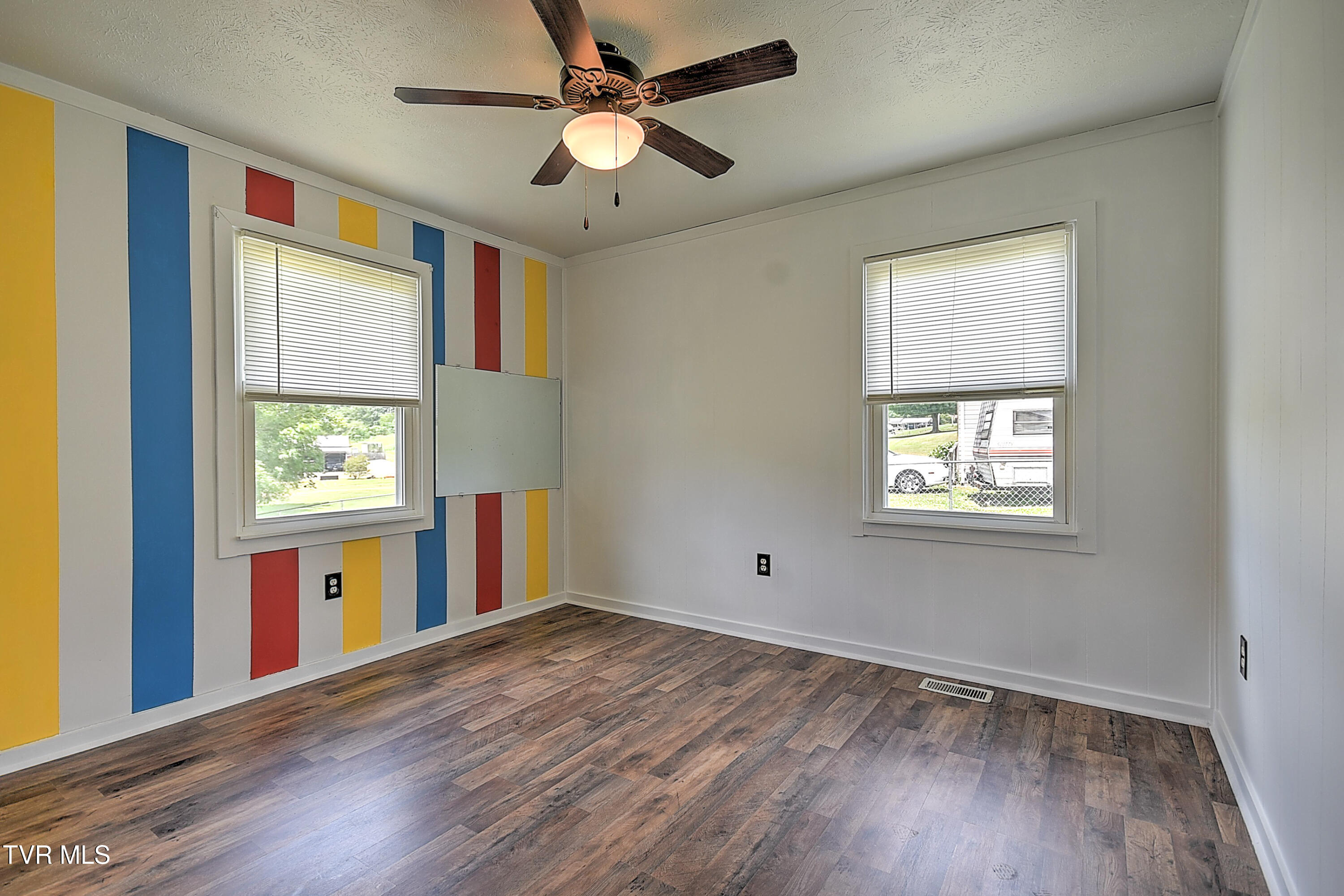 8822 Rich Valley Road Bristol, VA 24202 - Photo 41 of 49 8822 Rich Valley DA-27